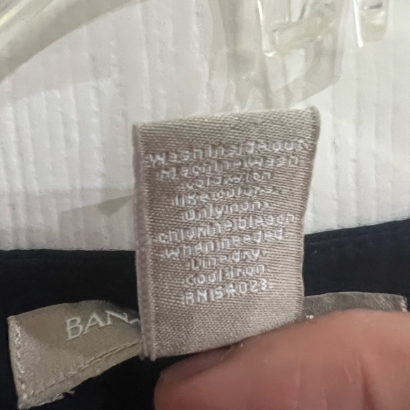 Banana Republic Navy Blue eyelet fully lined dress with size zipper, like new - Picture 7 of 8